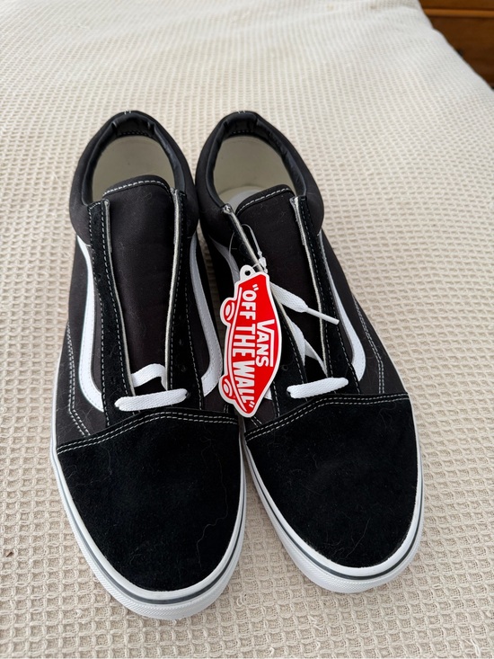 Vans Other - Vans Black/White Old School Sneaker